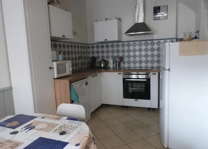 Maison Atypique pêcheur DIEPPE 6 personnes et bébé proche bord de mer