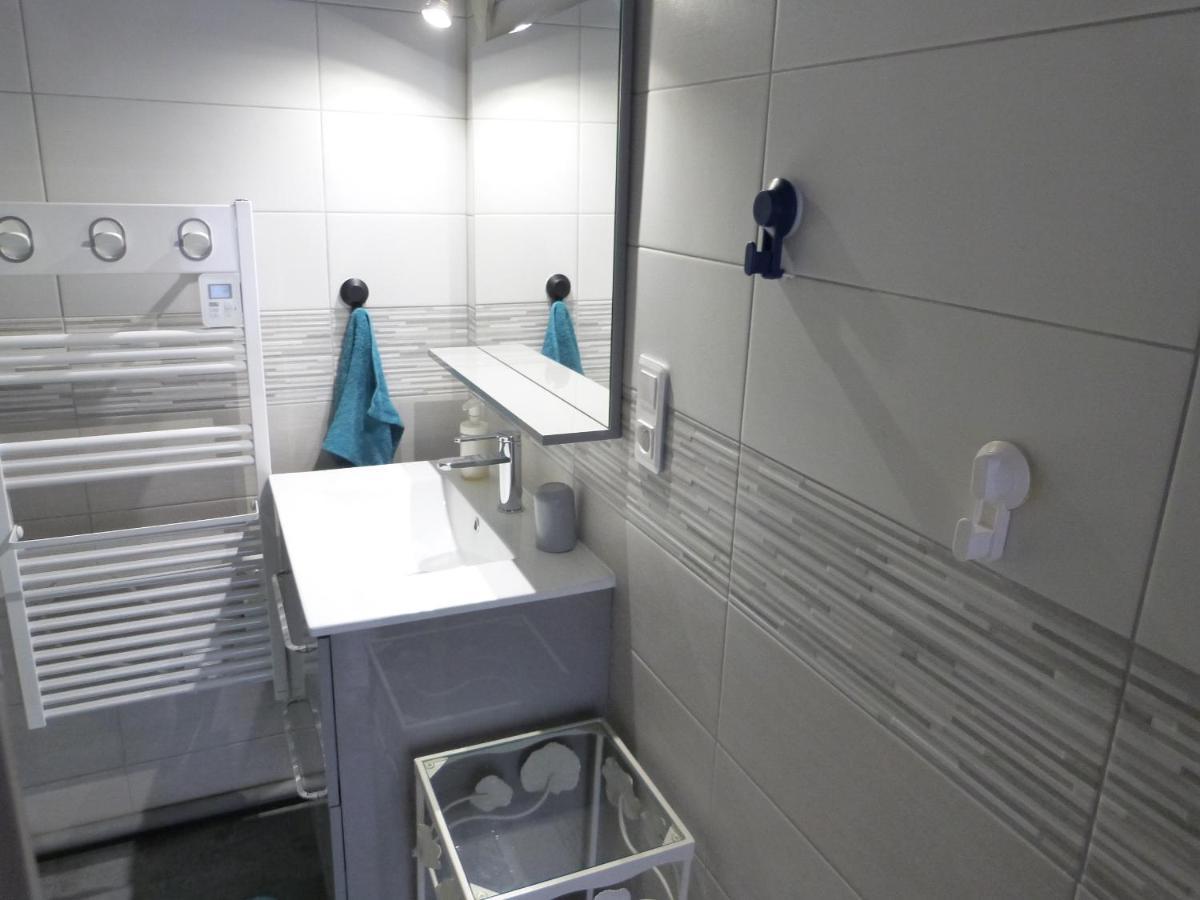 Hébergement de vacances Maison Atypique Pêcheur 6 Personnes Et Bébé Proche Bord De *