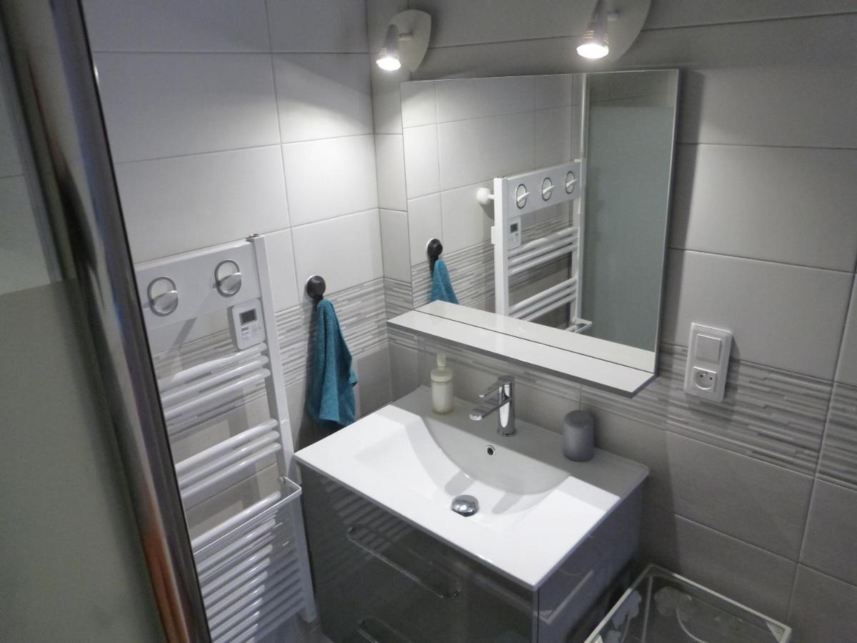 Maison Atypique Pêcheur 6 Personnes Et Bébé Proche Bord De