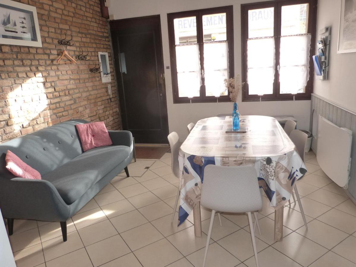 Maison Atypique Pêcheur 6 Personnes Et Bébé Proche Bord De Dieppe